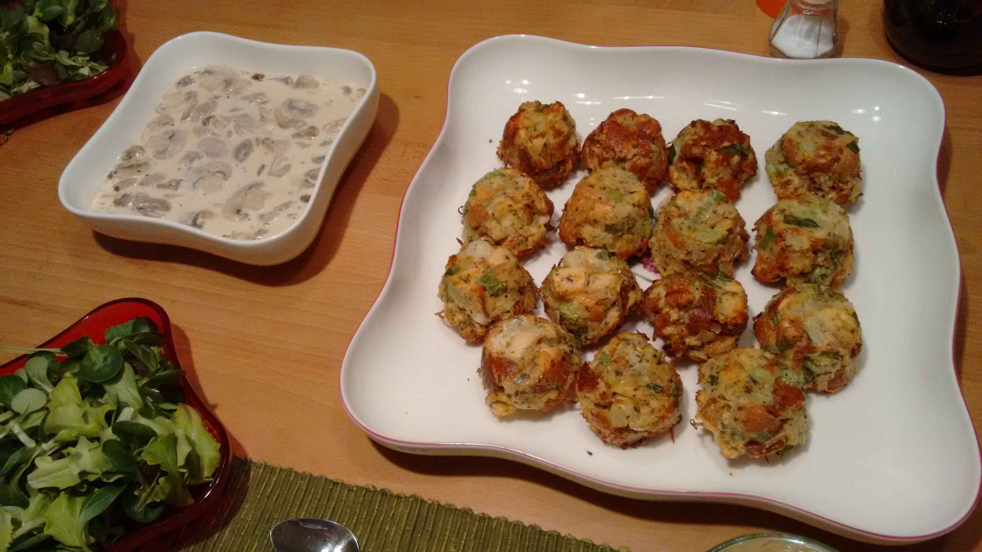 Wirtshaus Webdesign – Semmelknödelmuffins auf Rahmschwammerln